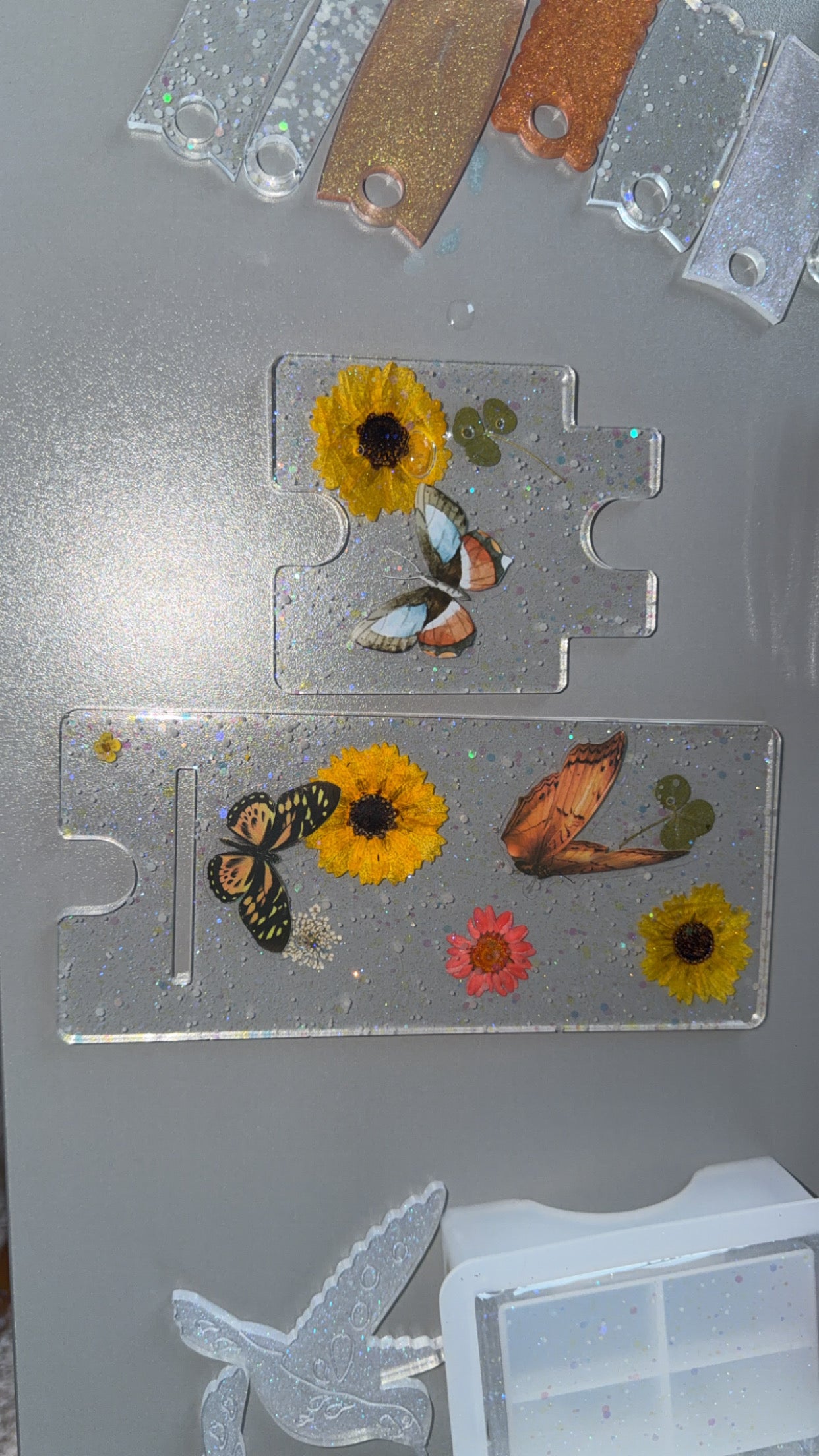 Flower/ butterfly phone stand