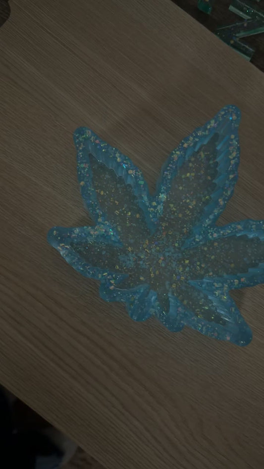 Blue Spice Ashtray (Glow in the Dark Glitter)